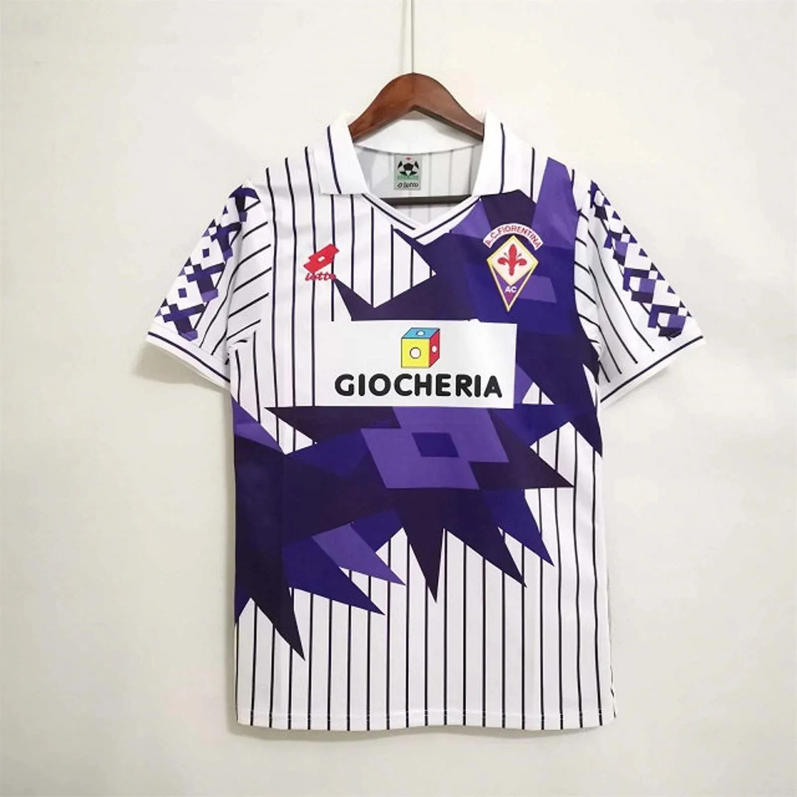 The Fiorentina 1991/1992 Away Retro Jersey on Porttore.com: A Timeless Classic for the True Viola Fan