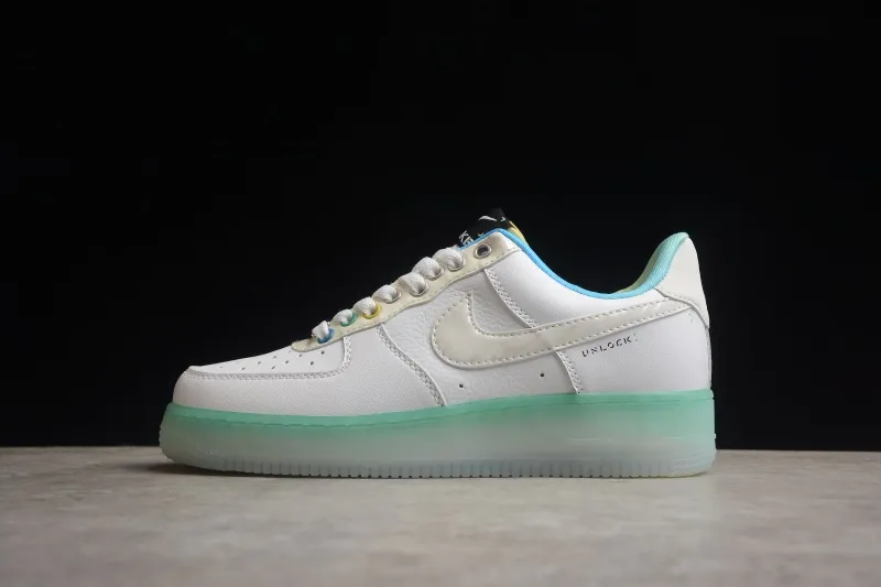 Exploration and Innovation: A Detailed Review of Nike Air Force 1 Low '07 PRM Unlock Your Space on Porttore.com